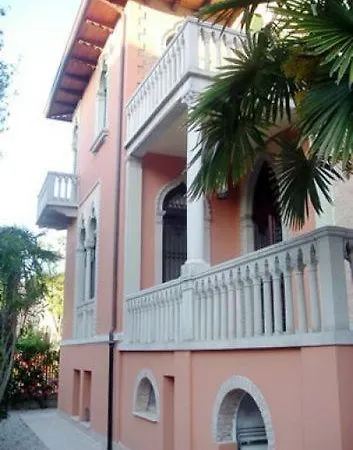 Bed and Breakfast Berghinz 3*
